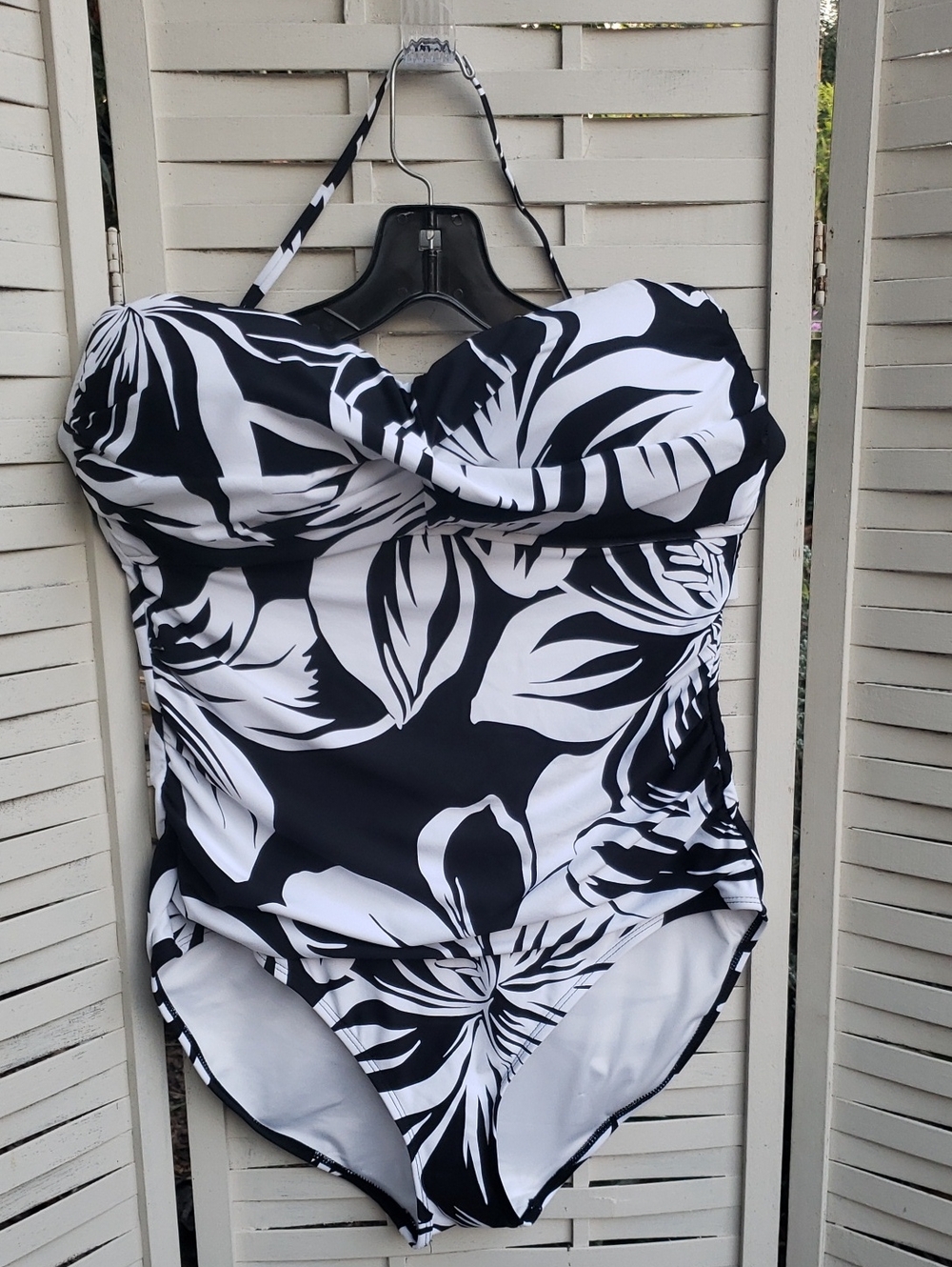 Anne Cole Black & White Floral One-Piece Swimsuit Size 16 New